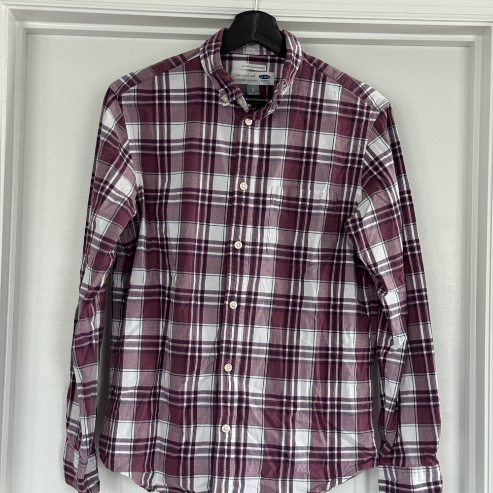 Old Navy Men's Maroon and White Plaid Shirt